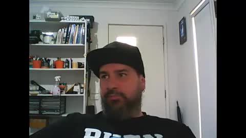 aussiebeard online show from December 2024 03:42:01 AM