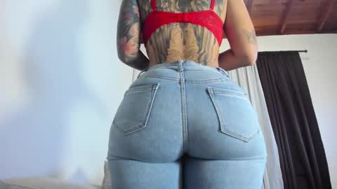 Snapshot of thepam_boobs chatting on September 2025 05:49:01 PM Pamela online show from September 2025 05:49:01 PM