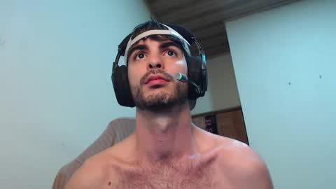 Santiago Enrique online show from November 2025 06:07:02 AM