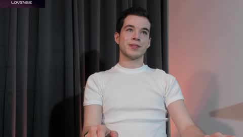 Snapshot of therealmartincox chatting on December 2024 02:53:01 AM 4th online show from December 2024 02:53:01 AM