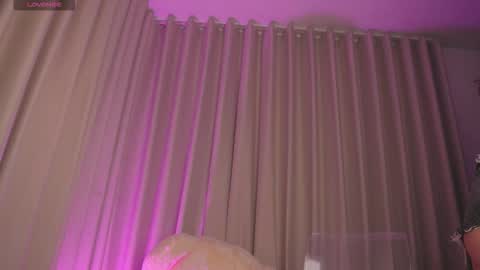 Snapshot of therealpeach_ chatting on March 2026 05:59:02 AM online show from March 2026 05:59:02 AM