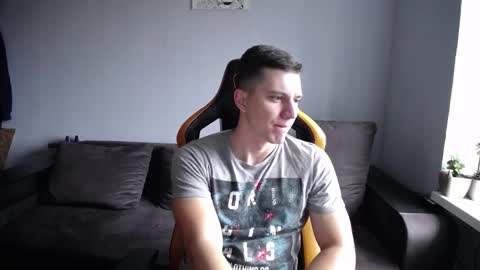 Nick   online show from November 2025 10:04:02 AM