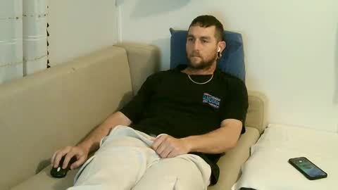 Snapshot of thesagie chatting on December 2024 07:59:02 PM VEGAS online show from December 2024 07:59:02 PM