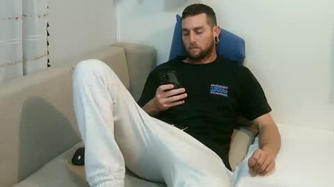 Snapshot of thesagie chatting on December 2024 11:03:02 PM VEGAS online show from December 2024 11:03:02 PM