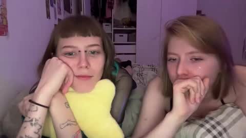 LISA                                            online show from December 2024 11:51:01 PM