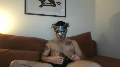Snapshot of thesilverdevil chatting on January 2026 09:40:01 PM The Silver Devil online show from January 2026 09:40:01 PM