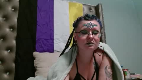 Siren of the Fae online show from December 2025 01:48:02 AM