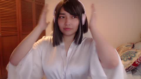 Mai online show from December 2024 08:01:02 PM