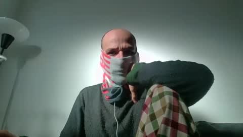 Scarf guy online show from March 2025 08:41:01 AM