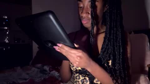 Snapshot of thevixensapphire chatting on January 2026 10:26:01 PM Sapphire the Vixen online show from January 2026 10:26:01 PM