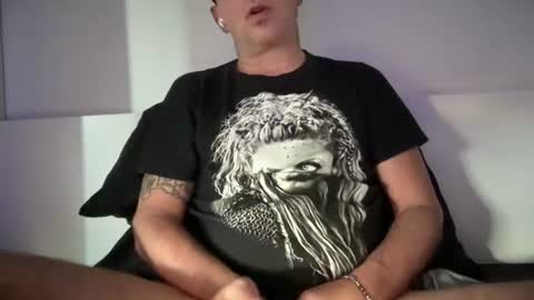 thewho81 online show from June 2026 06:51:01 PM
