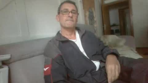 Snapshot of thhe13 chatting on January 2025 03:34:02 PM thhe13 online show from January 2025 03:34:02 PM