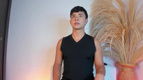 Snapshot of thiago_connor21 chatting on January 2026 11:10:01 PM Thiago online show from January 2026 11:10:01 PM