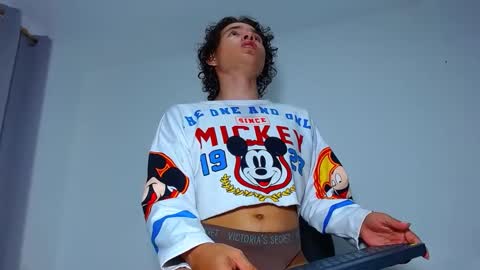 Thiago online show from January 2025 10:05:01 PM