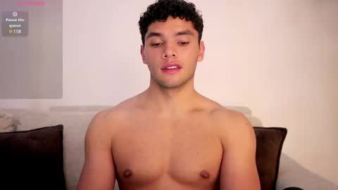 Just Thiago  online show from February 2025 12:10:02 AM