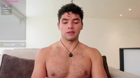 Just Thiago  online show from November 2025 03:38:02 PM