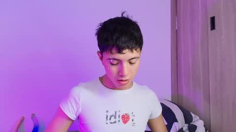 Snapshot of thiago_n_sam chatting on September 2025 03:10:01 AM thiago_n_sam online show from September 2025 03:10:01 AM