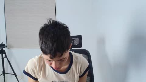 Snapshot of thiago_n_sam chatting on October 2025 07:05:02 AM thiago_n_sam online show from October 2025 07:05:02 AM