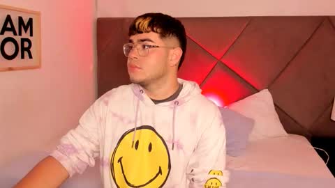 thiago_occonor online show from November 2025 01:44:02 PM