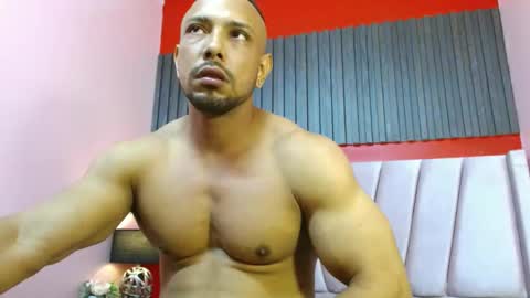 Thiago Summers online show from November 2025 03:22:01 PM