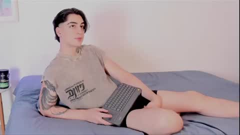 Thiago Winteer online show from July 2026 05:43:02 AM