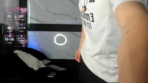 thiagoferrerohot online show from March 2026 02:10:01 PM