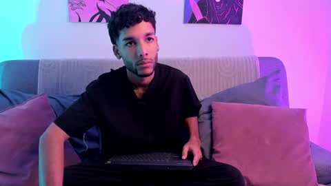 Snapshot of thiagoferreti_ chatting on July 2026 03:32:01 AM ThiagoFerreti online show from July 2026 03:32:01 AM