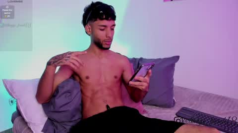 Snapshot of thiagoferreti_ chatting on July 2026 03:24:02 AM ThiagoFerreti online show from July 2026 03:24:02 AM