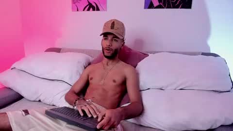 Snapshot of thiagoferreti_ chatting on July 2026 03:24:02 AM ThiagoFerreti online show from July 2026 03:24:02 AM