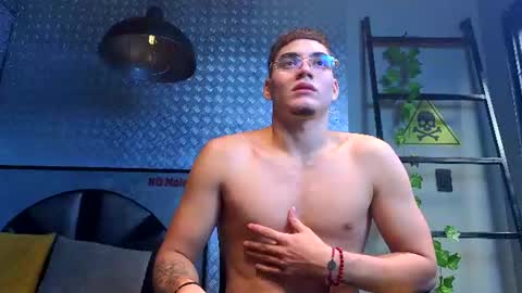 Thiago  online show from July 2026 11:39:02 AM