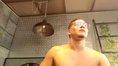 Thiago  online show from July 2026 06:20:01 PM