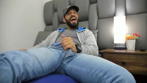 Snapshot of thiagomez17 chatting on March 2026 07:30:01 PM Thia Gomez online show from March 2026 07:30:01 PM