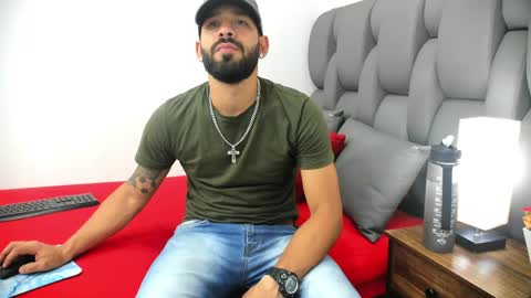 Snapshot of thiagomez17 chatting on March 2026 07:36:02 PM Thia Gomez online show from March 2026 07:36:02 PM