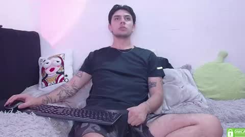 Snapshot of thiagoriver chatting on July 2026 04:21:02 AM Thiago River online show from July 2026 04:21:02 AM