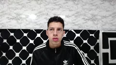 Thiago   online show from March 2025 12:11:02 AM