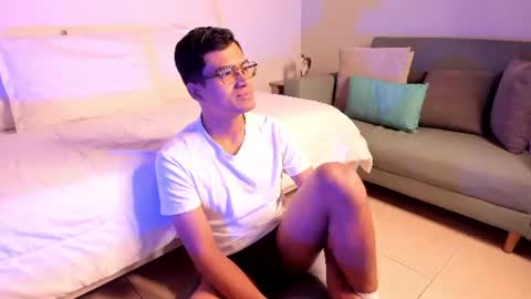 thiagovega_ online show from July 2026 04:17:02 AM