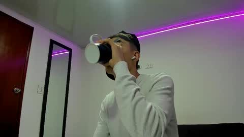 Thiago Wells online show from February 2025 03:45:02 AM