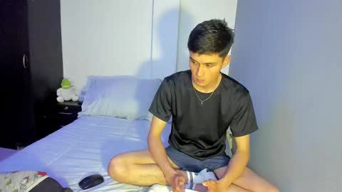 Thiago Wells online show from October 2025 08:51:01 PM