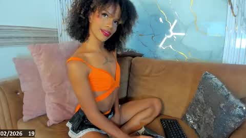 Snapshot of thiana_rogers chatting on February 2026 08:05:02 PM Thiana Rogers online show from February 2026 08:05:02 PM