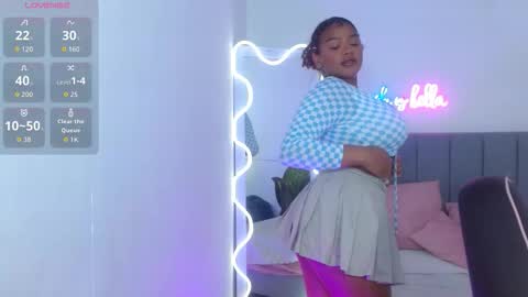 Snapshot of thiana_tay chatting on September 2025 03:32:02 AM thiana online show from September 2025 03:32:02 AM