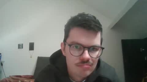 Snapshot of thibaut97 chatting on April 2026 03:31:02 PM thibaut97 online show from April 2026 03:31:02 PM