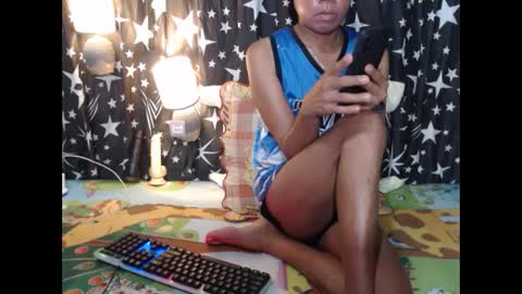 Snapshot of thick_bigcock13 chatting on December 2024 03:38:02 AM gil online show from December 2024 03:38:02 AM