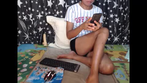 Snapshot of thick_bigcock13 chatting on December 2024 10:53:02 AM gil online show from December 2024 10:53:02 AM