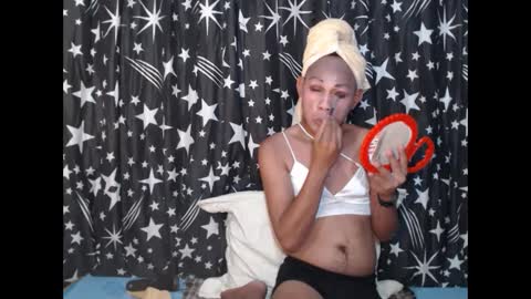 Snapshot of thick_bigcock13 chatting on January 2025 05:58:01 AM gil online show from January 2025 05:58:01 AM