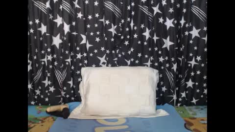 Snapshot of thick_bigcock13 chatting on February 2025 10:32:02 PM gil online show from February 2025 10:32:02 PM