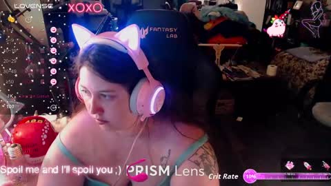 Snapshot of thickchan13 chatting on October 2025 10:43:02 PM Thickchan online show from October 2025 10:43:02 PM