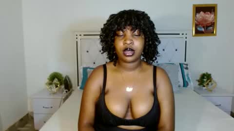 Snapshot of thickebonie chatting on April 2026 05:14:02 AM Nikita online show from April 2026 05:14:02 AM
