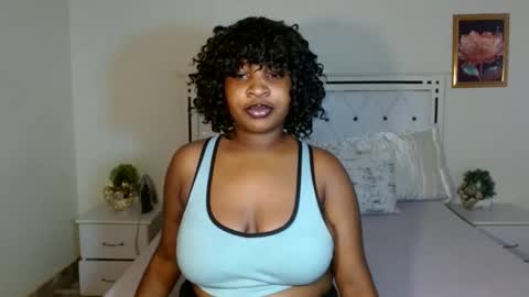 Snapshot of thickebonie chatting on May 2026 05:56:01 AM Nikita online show from May 2026 05:56:01 AM