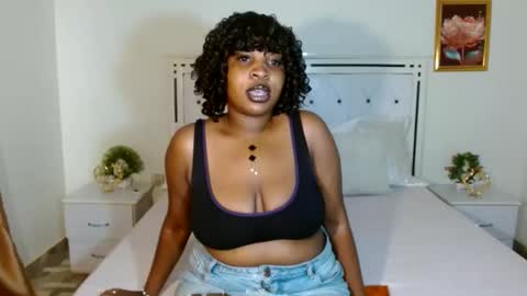 Snapshot of thickebonie chatting on May 2026 07:03:01 AM Nikita online show from May 2026 07:03:01 AM