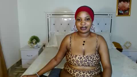 Snapshot of thickebonie chatting on May 2026 05:23:02 AM Nikita online show from May 2026 05:23:02 AM